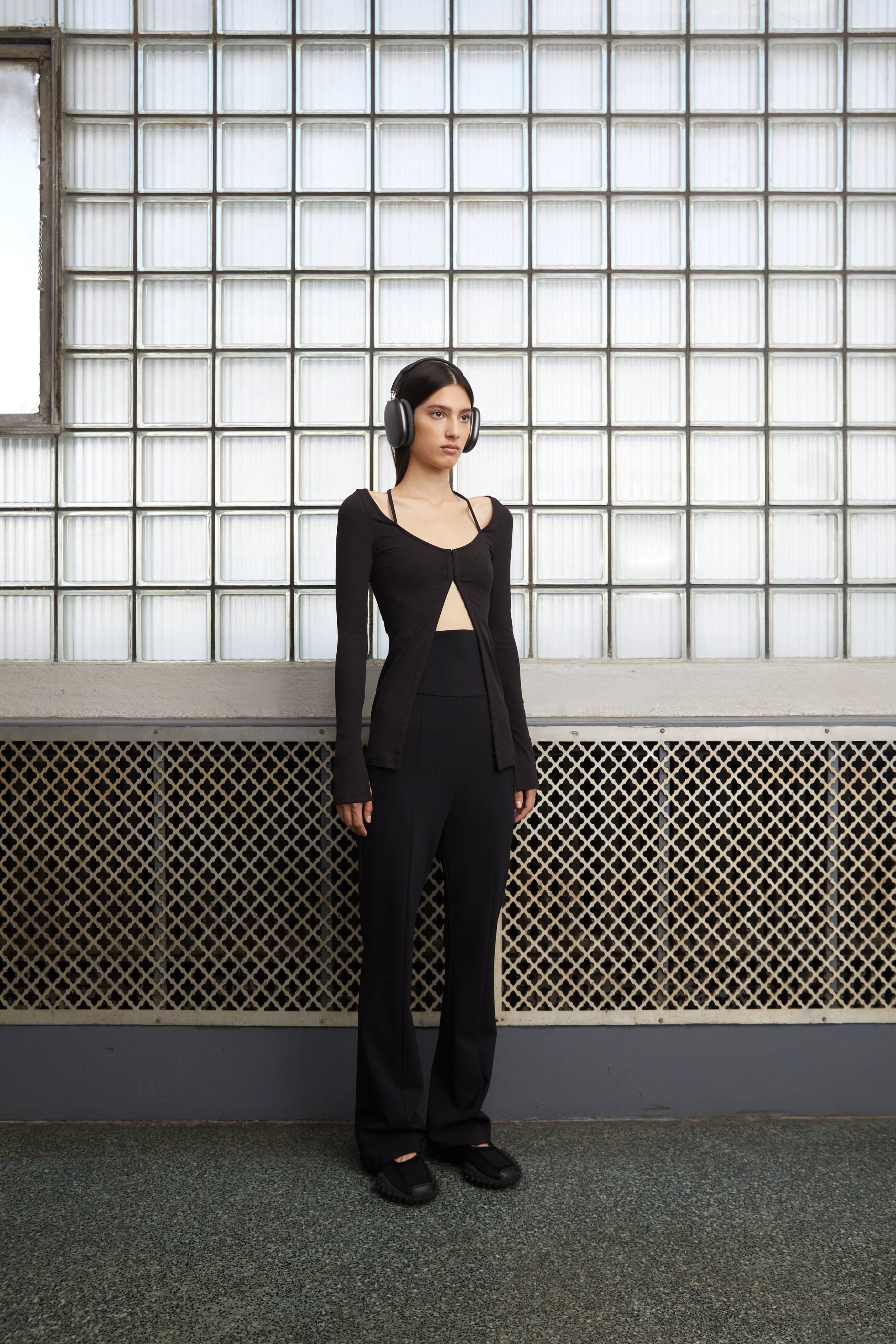 FIR© Hook & Eye Long Sleeve Top with Front Tie in Black